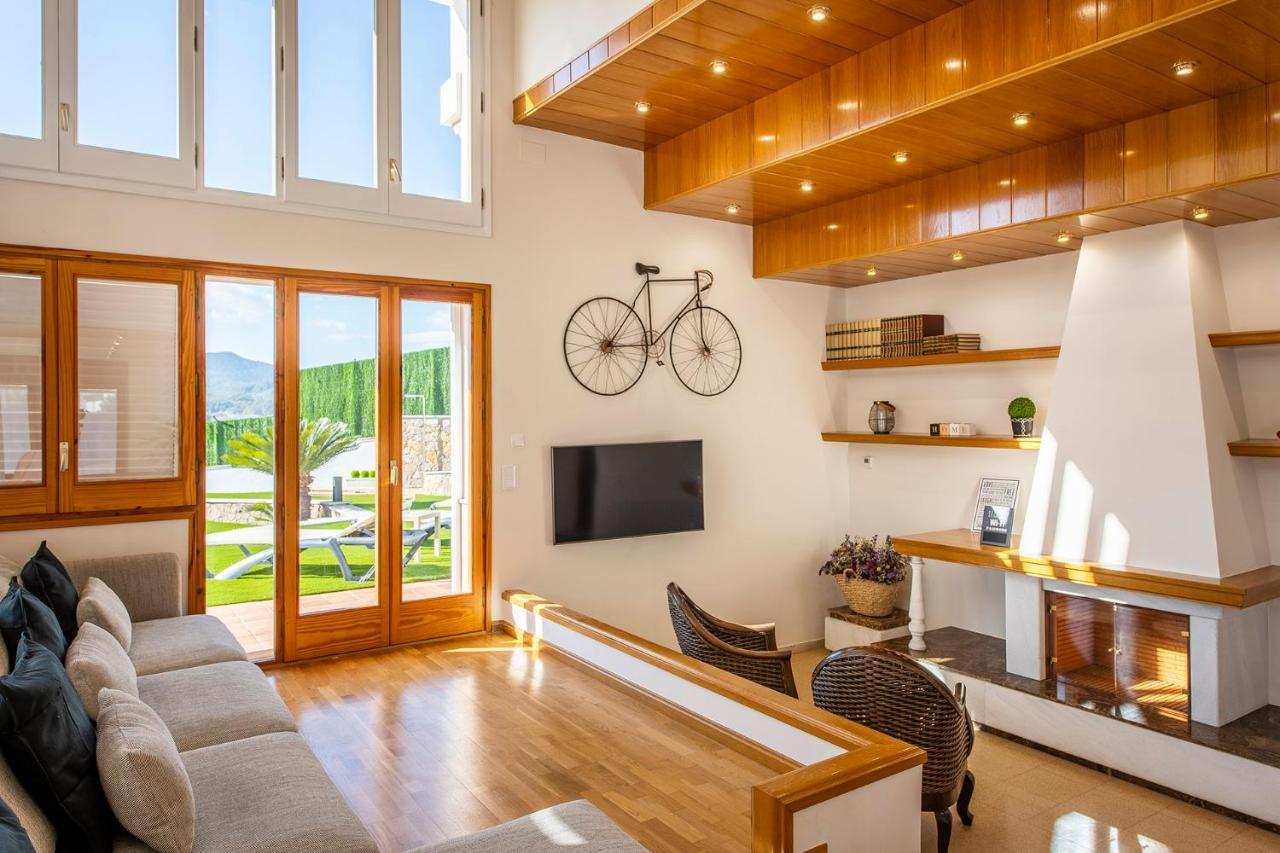 Casa Mirestany- Wonderful House With Amazing Views Villa Banyoles Exteriör bild